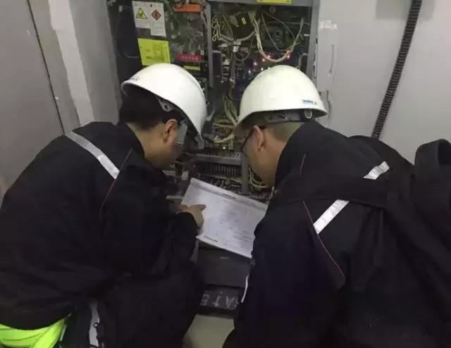 湖南電梯維修現場